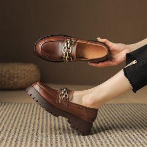 Women's Retro Leather Loafers Mid Chunky Heel Round Toe Shoes
